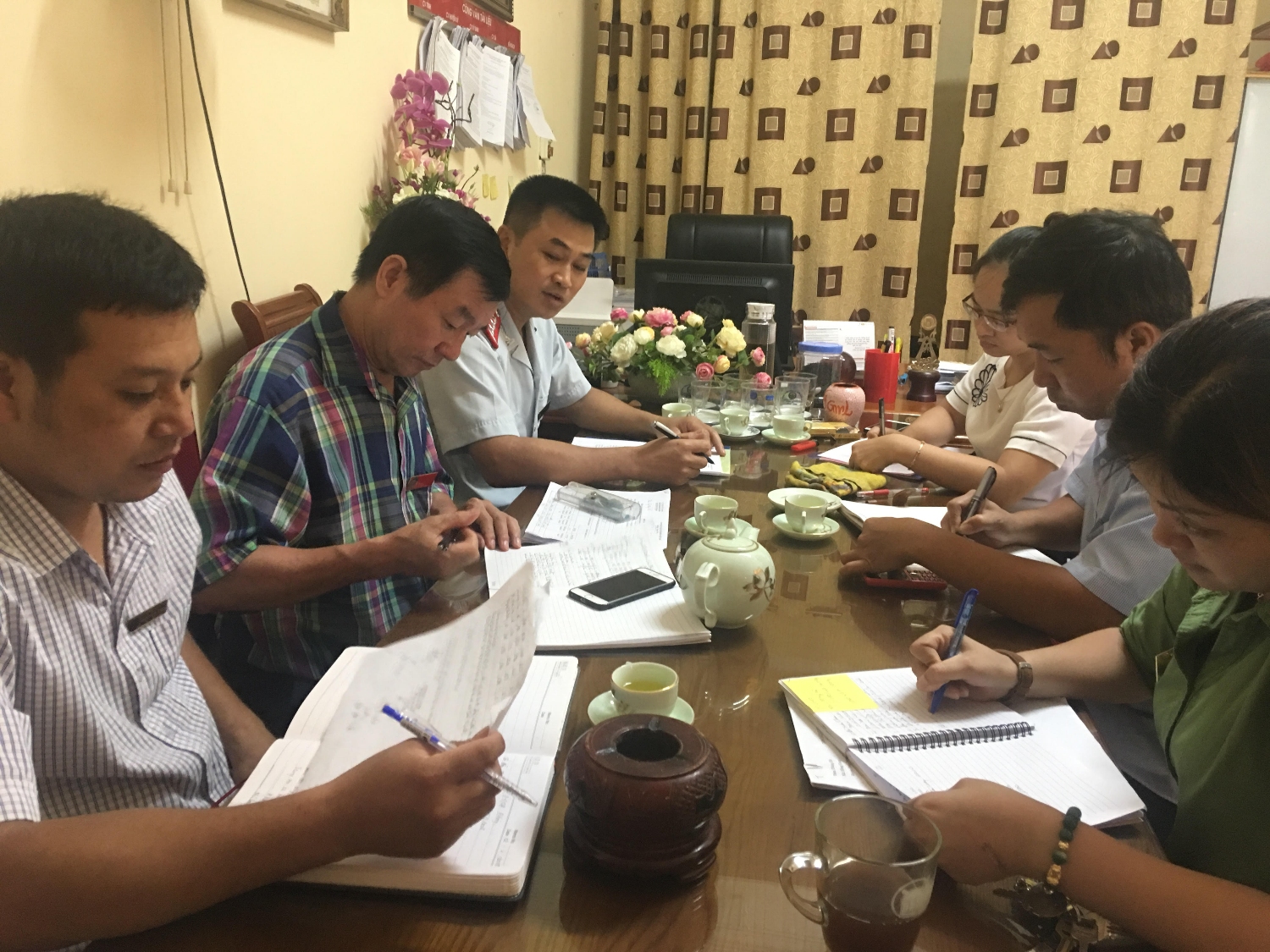 Đoàn Thanh tra Cục Thống kê Thanh tra phương án điều tra năng suất lúa tại huyện Đông Hưng
